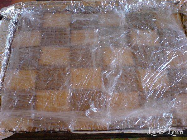Prăjitură fără coacere cu mere, biscuiți și budincă - Pas 8