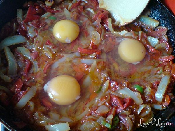 Ouă cu legume, în stil turcesc - Menemen - Pas 7