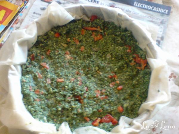 Plăcintă cu feta, spanac și roșii uscate - Pas 11