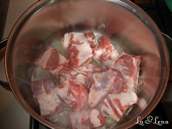 Gulas cu carne de porc - Pas 2