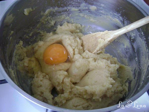 Inimioare cu frișcă - Pas 3