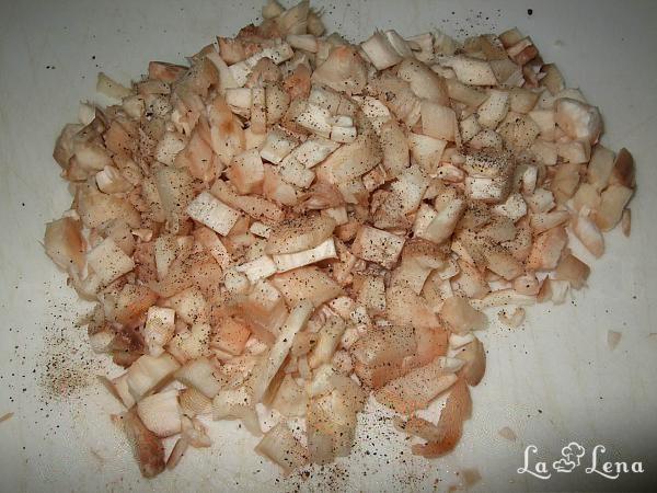 Ciuperci umplute cu bacon si mozzarella - Pas 2