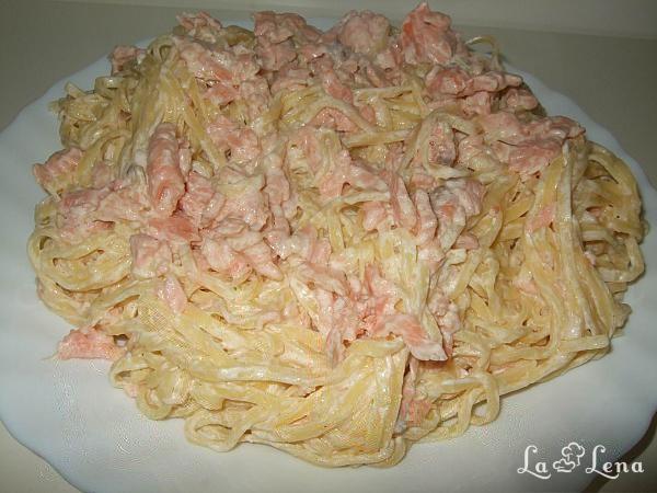 Paste "tagliolini" cu somon - Pas 10