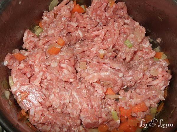 Paste "cappelletti" cu ragù - Pas 3