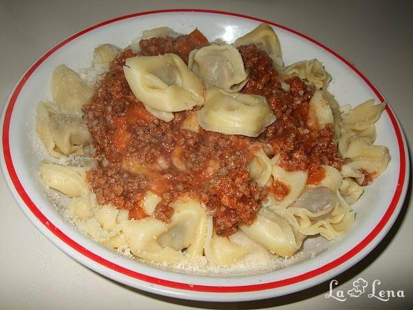 Paste "cappelletti" cu ragu - Pas 8