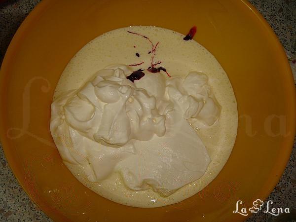 Tiramisu cu fructe de pădure - Pas 5