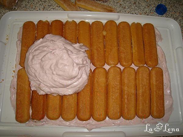 Tiramisu cu fructe de pădure - Pas 8