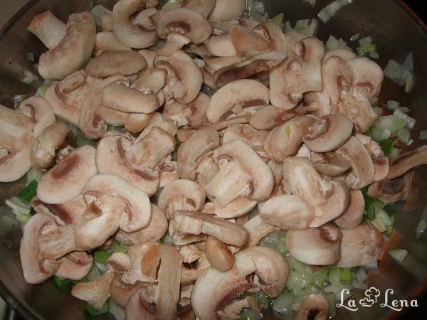 Tartă cu ciuperci și bacon - Pas 2