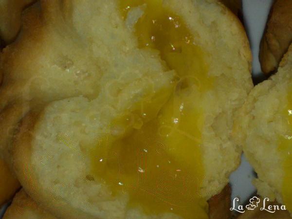 Briose cu jeleu de portocala sau orange-muffins - Pas 7