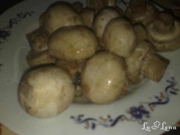 Salata de ciuperci foarte simpla si gustoasa - Pas 1