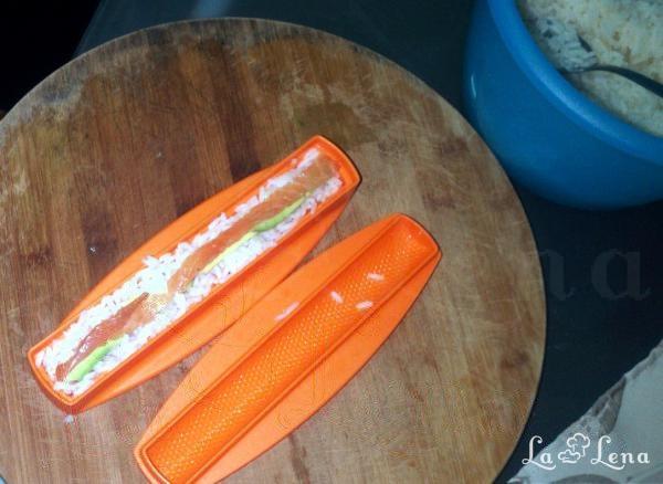 Sushi in stil Tupperware - Pas 6