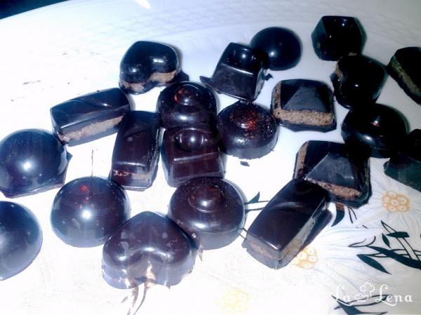 Ciocolată raw cu unt de nuci (formă de la Tupperware) - Pas 4