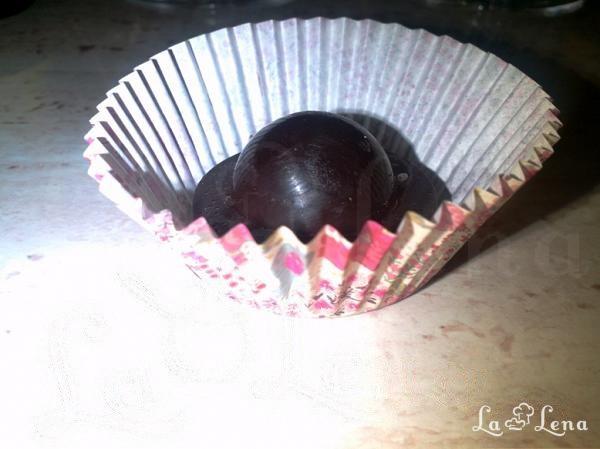 Ciocolată raw cu unt de nuci (formă de la Tupperware) - Pas 5