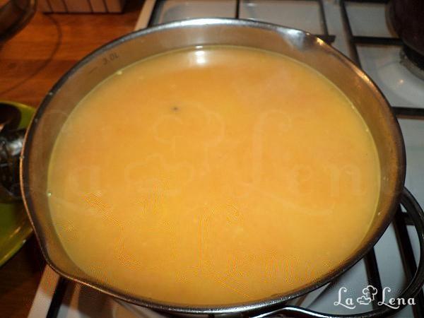 Supa crema de morcovi, cu chili, smantana, patrunjel si ghimbir - Pas 7