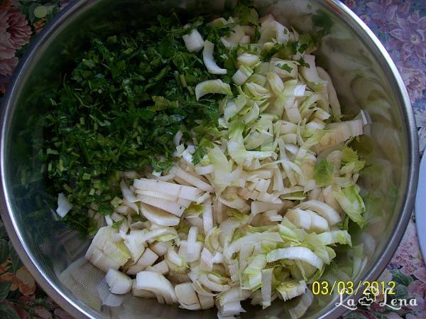 Salată de andive cu pătrunjel și maioneză - Pas 3