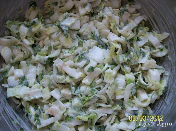 Salată de andive cu pătrunjel și maioneză - Pas 6
