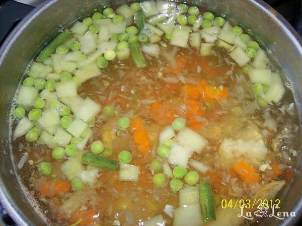 Ciorba de legume dreasa cu ou si smantana - Pas 6