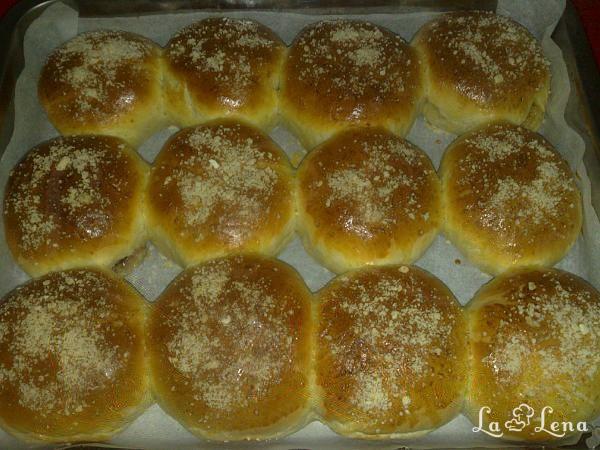 Chifle presarate cu firimituri dulci - Pas 9