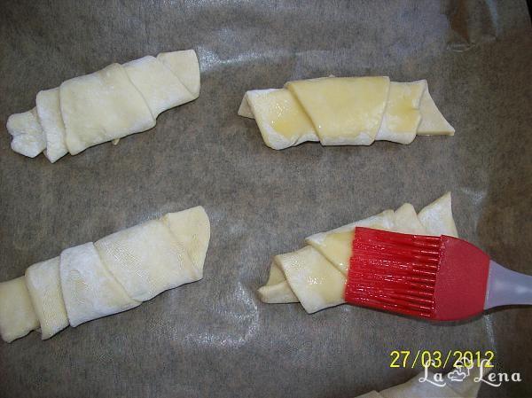 Mini croissante cu ciocolata - Pas 6