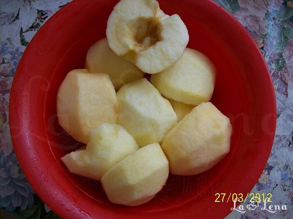 Triunghiuri cu mere - Pas 1