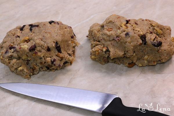 Biscotti cu făină integrală, nuci și merișoare - Pas 4