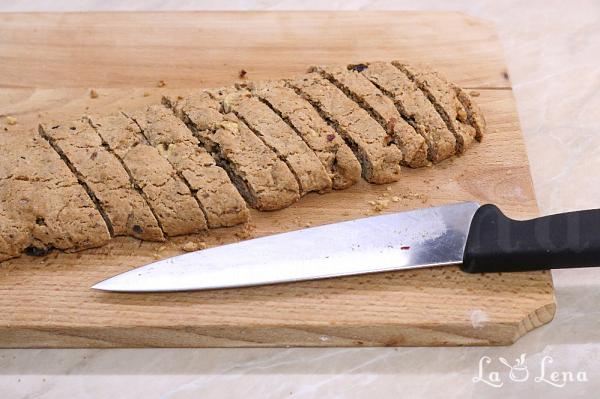 Biscotti cu făină integrală, nuci și merișoare - Pas 8