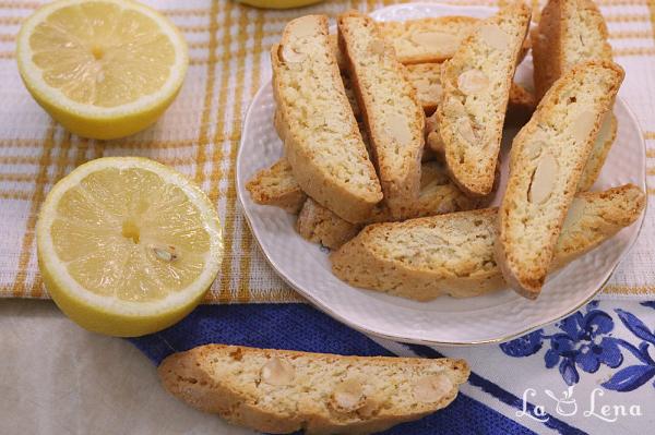 Biscotti italieni cu lămâie - Pas 10