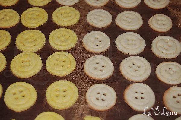 Biscuiți "Nasturi" - Pas 19