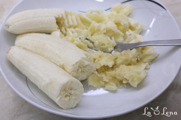 Biscuiți cu banane și nuci - Pas 2
