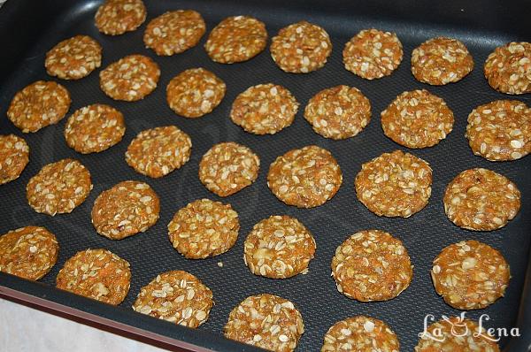 Biscuiți cu ovăz, morcovi și ghimbir - Pas 8
