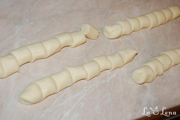 Biscuiti fragezi cu unt (German Butter Cookies) - Pas 6