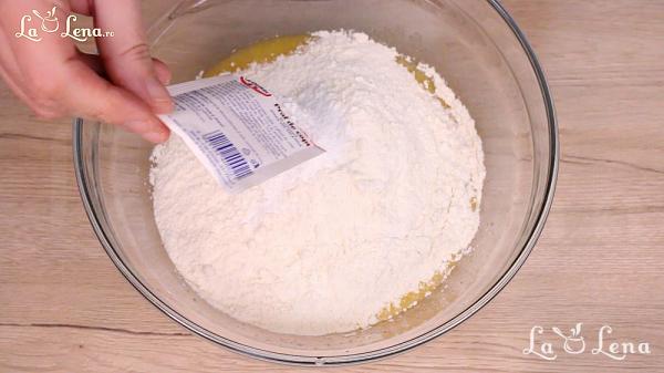 Biscuiți fragezi și simpli cu lămâie - Pas 2