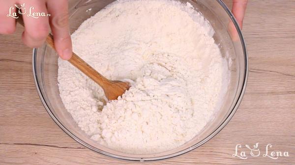 Biscuiți fragezi și simpli cu lămâie - Pas 3