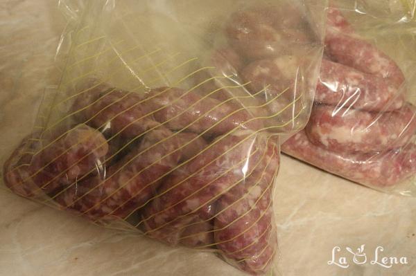 Cârnați de casă în stil italian - Salsiccia - Pas 11