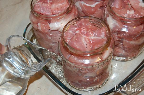 Carne în suc propriu, la borcan - Pas 6