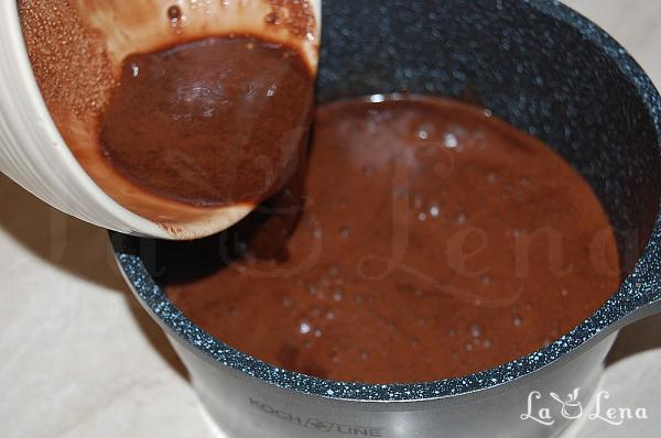 Ciocolata calda de casa, densa si cremoasa - Pas 3
