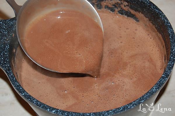 Ciocolata calda de casa, densa si cremoasa - Pas 8