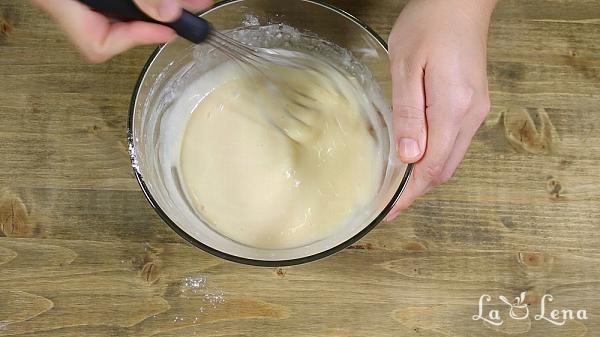 Clafoutis cu Prune - Pas 6