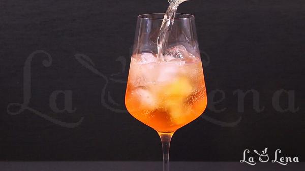 Cocktail "Aperol Spritz" - Pas 5