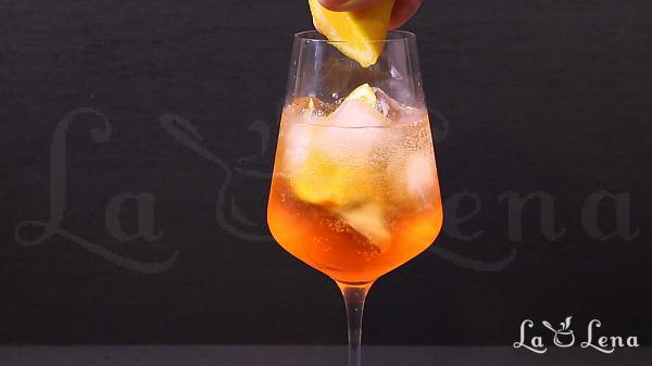 Cocktail "Aperol Spritz" - Pas 7