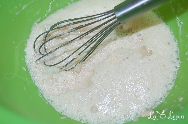Cornuri pufoase cu rahat (de post) - Pas 1