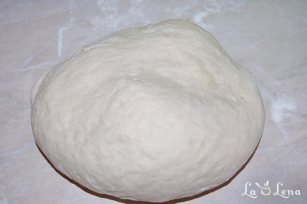 Cornuri pufoase cu rahat (de post) - Pas 4