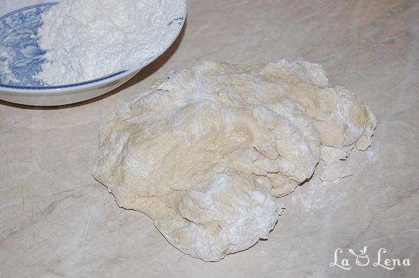 Cozonac de post cu Halva și Rahat - Pas 6