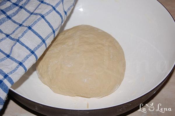 Cozonac de post cu Halva și Rahat - Pas 8