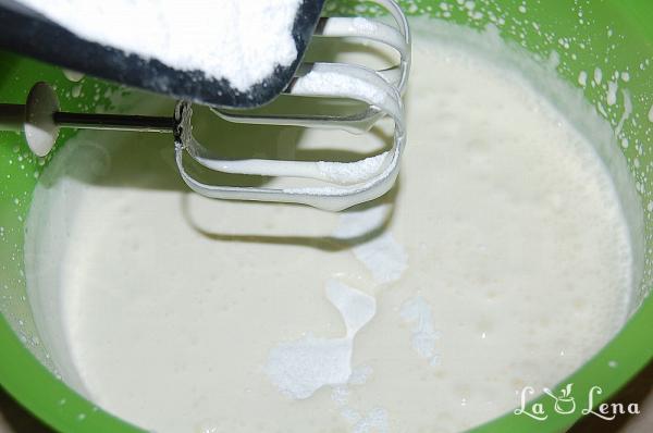 Crema de frișcă (cum batem corect smântâna pentru a face frișcă) - Pas 6