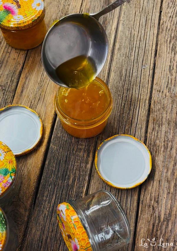 Dulceață de Corcodușe, sau Confiture de Mirabelles - Pas 9