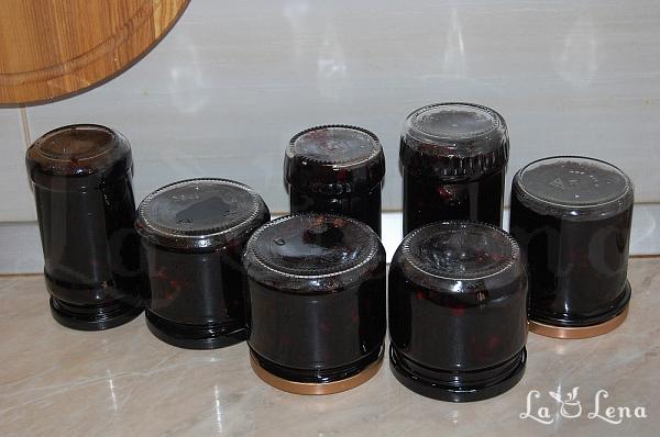 Dulceață de aronia, mere și nuci - Pas 13