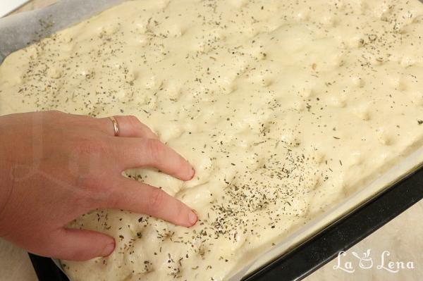 Focaccia cu ceapa verde si sparanghel - Pas 11