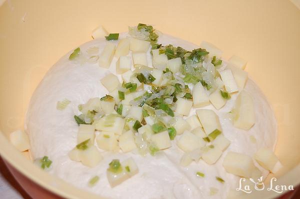 Focaccia cu cașcaval și ceapă - Pas 7