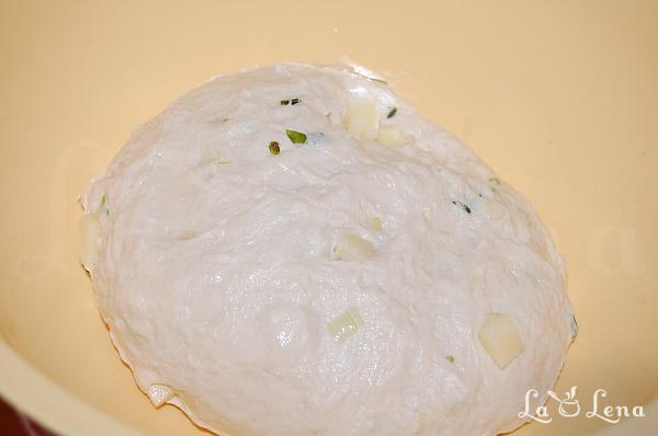 Focaccia cu cașcaval și ceapă - Pas 8